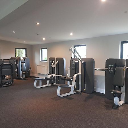 Crow'S Nest Penthouse Apartment With Free Spa Access Somerford Keynes Zewnętrze zdjęcie