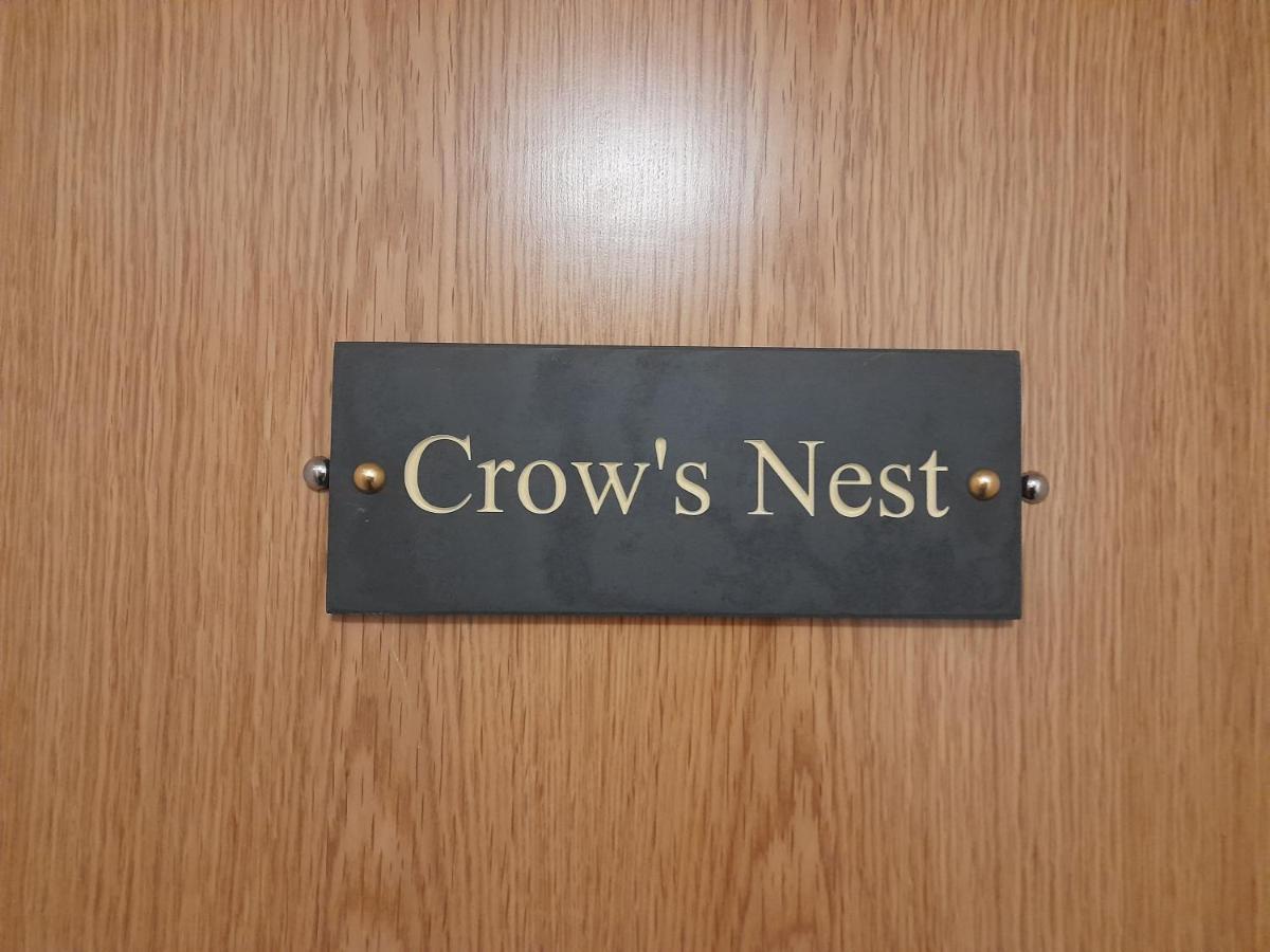 Crow'S Nest Penthouse Apartment With Free Spa Access Somerford Keynes Zewnętrze zdjęcie